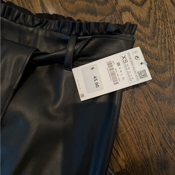 Capsule of vegan leather, silk and cotton. All new with tags!!! - Picture 5 of 13